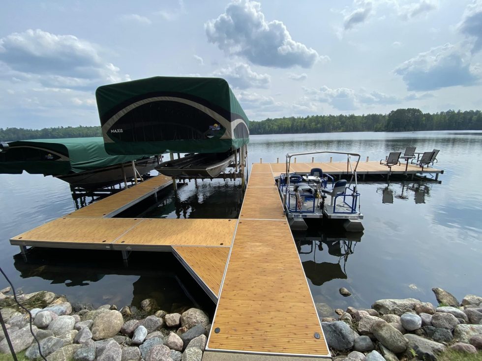 Lakeside Dock & Lift Sales - Year Round Docks & Lifts Expert